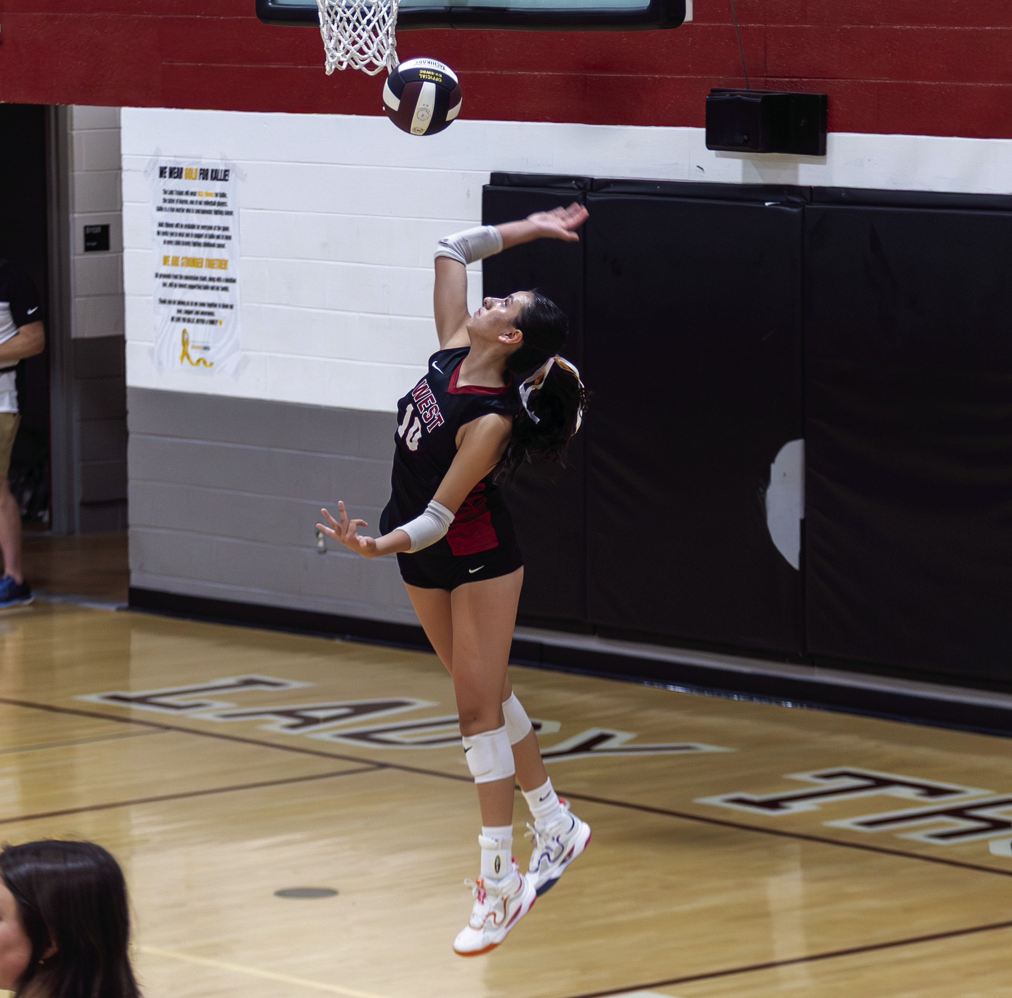 Swepy West opens district tournament with sweep of Heritage - Citizen Tribune